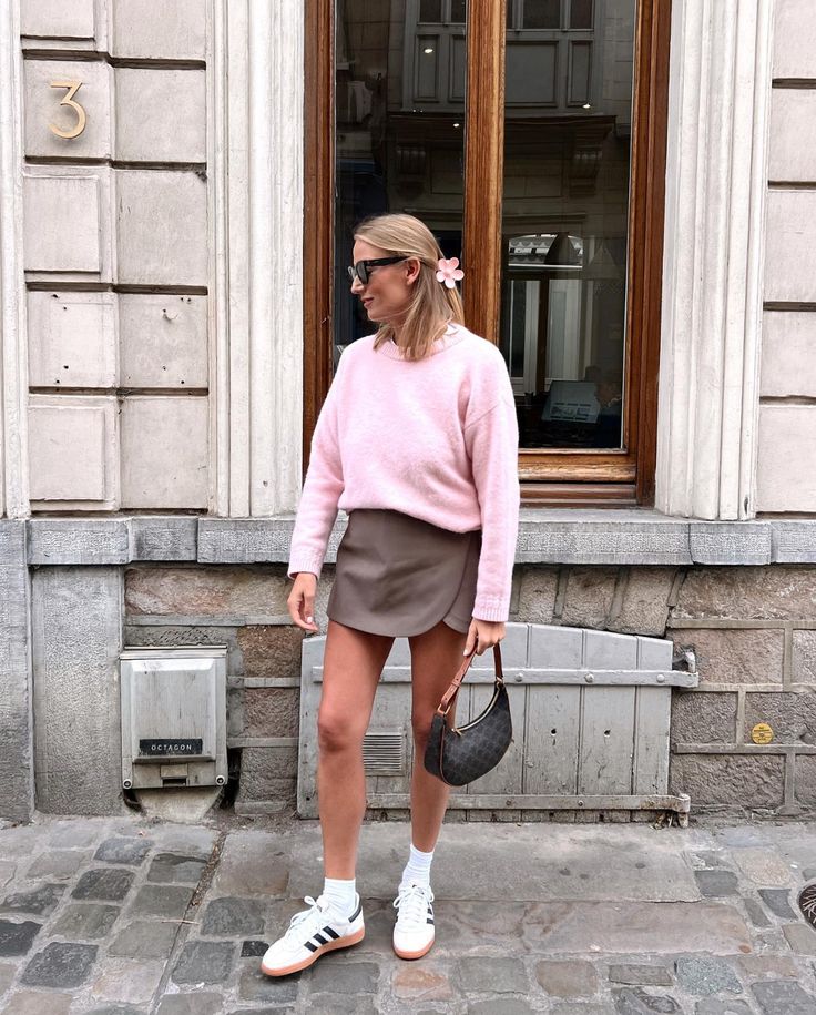 tenue pull rose