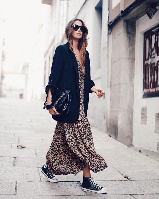 quelle veste porter avec une robe grise